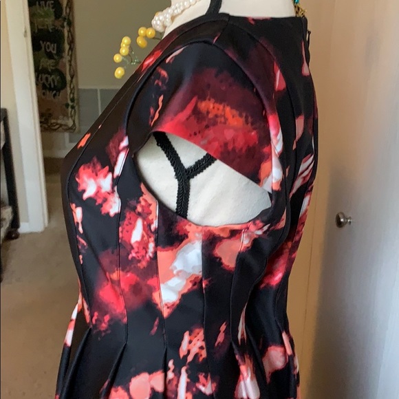 Calvin Klein Hot Summer Dress - Picture 3 of 7